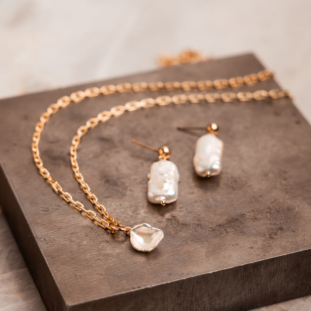 Handcrafted pearl necklace – luminous keshi pearl drop with gold filled clasp.