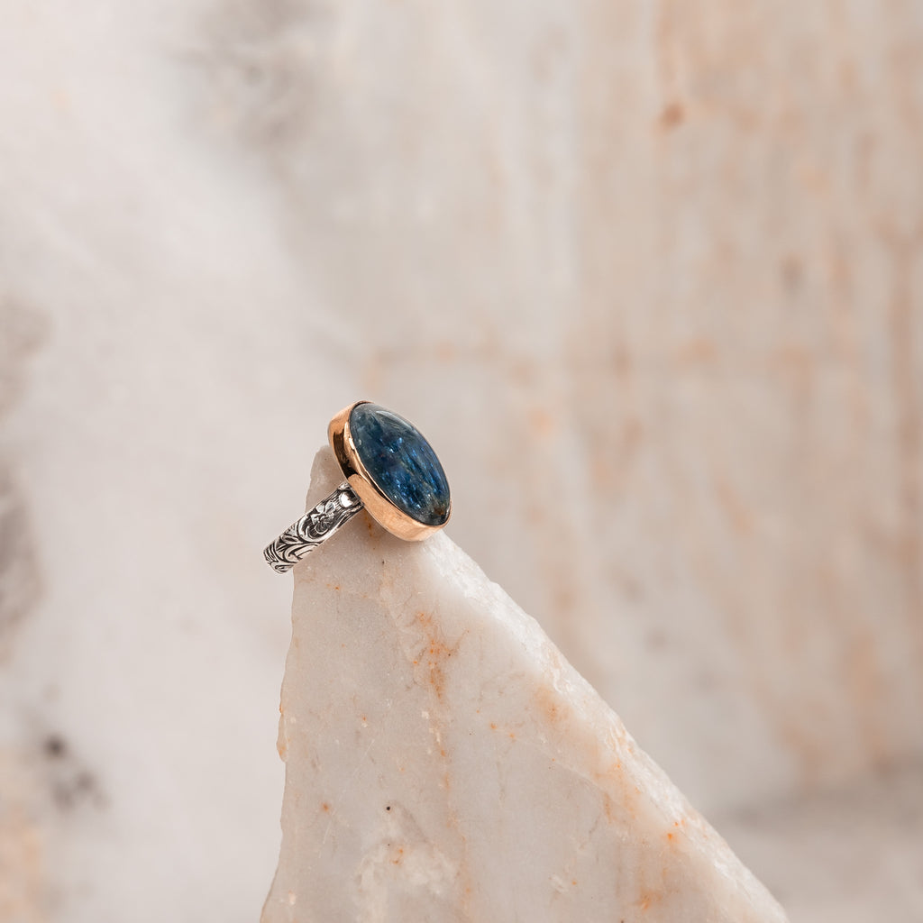 blue gemstone ring designer