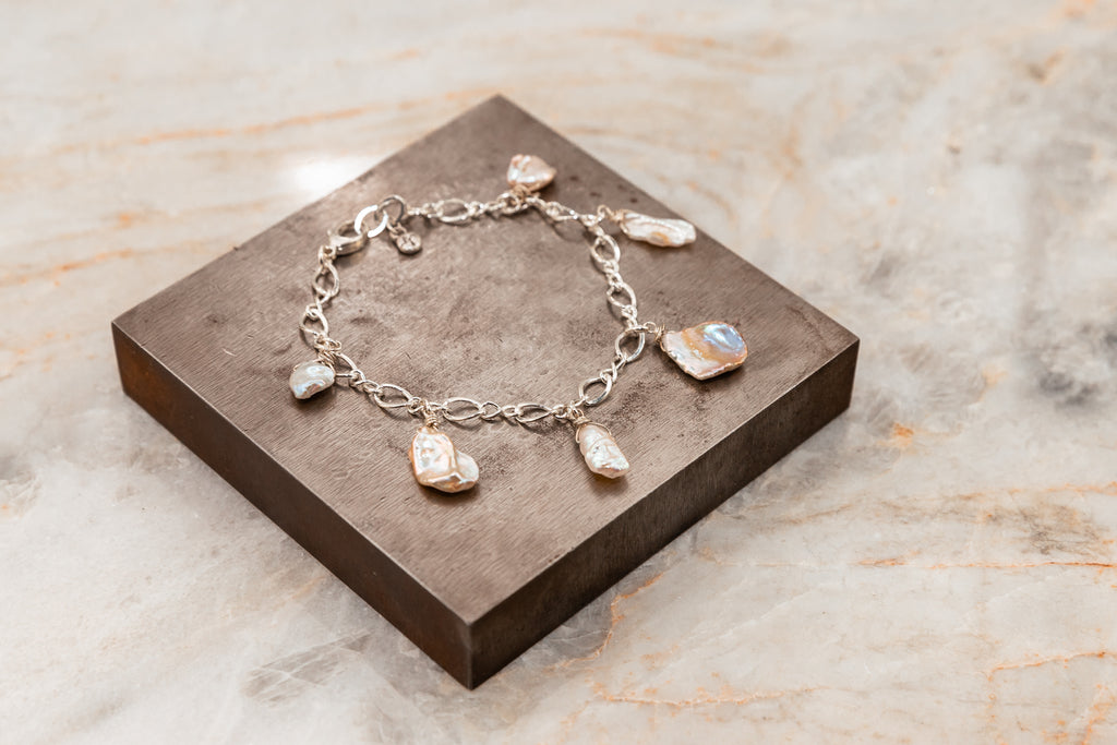 unique keshi pearl bracelet