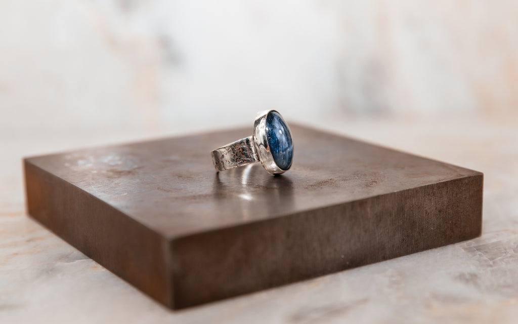 hand textured gemstone ring