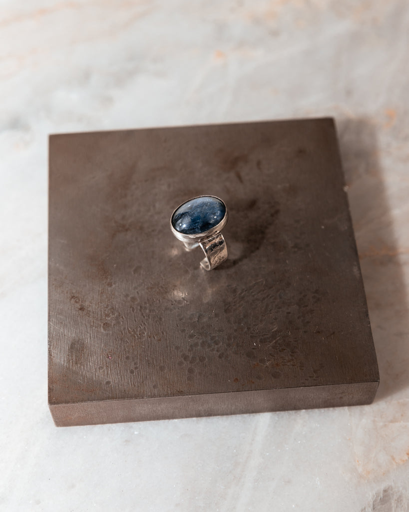 adjustable blue gemstone ring