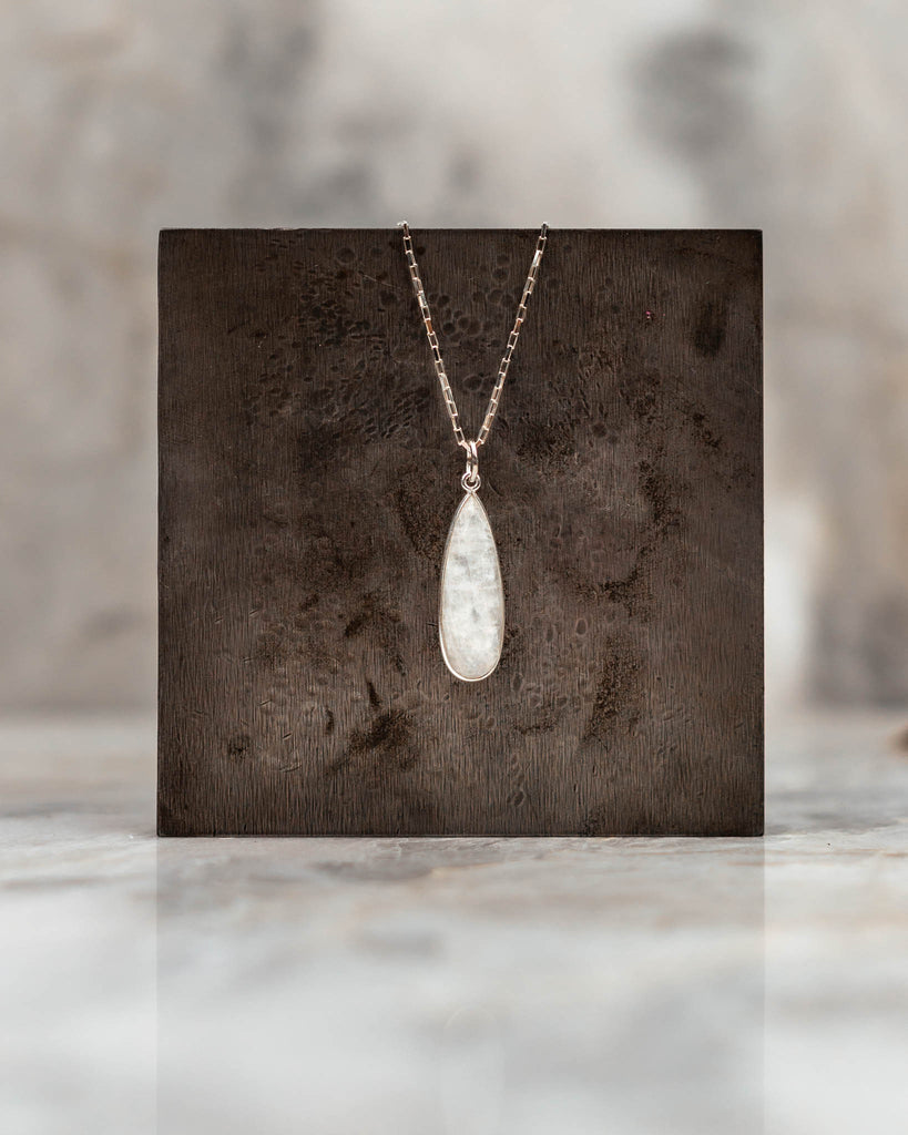 silver moonstone necklace