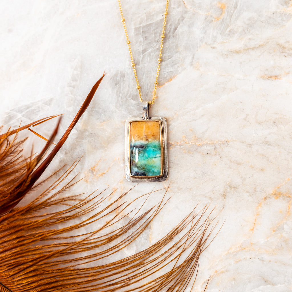 beach colored stone necklace