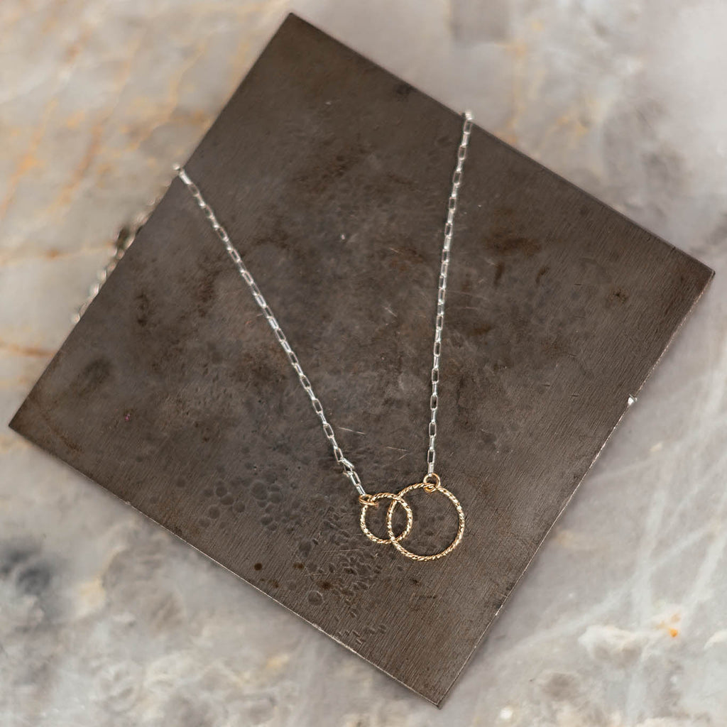 minimalist circle necklace