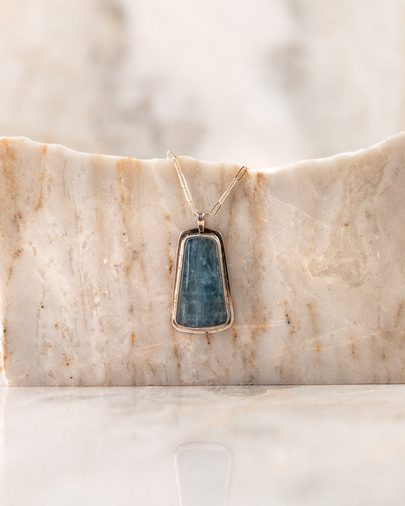 unique blue stone necklace